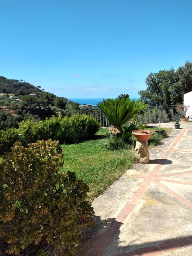 Holiday Apartment Villa Camilla Чефалу Екстериор снимка
