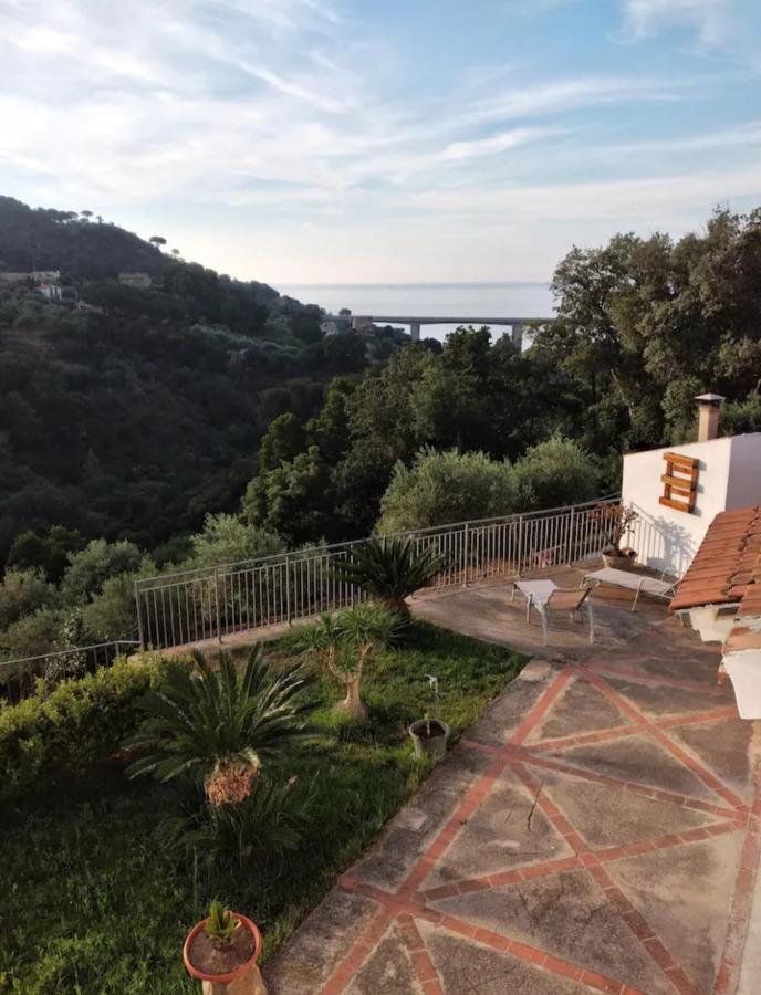 Holiday Apartment Villa Camilla Чефалу Екстериор снимка