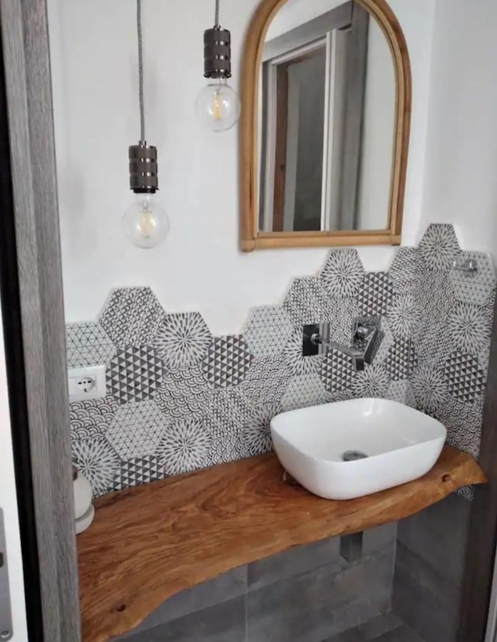Holiday Apartment Villa Camilla Чефалу Екстериор снимка
